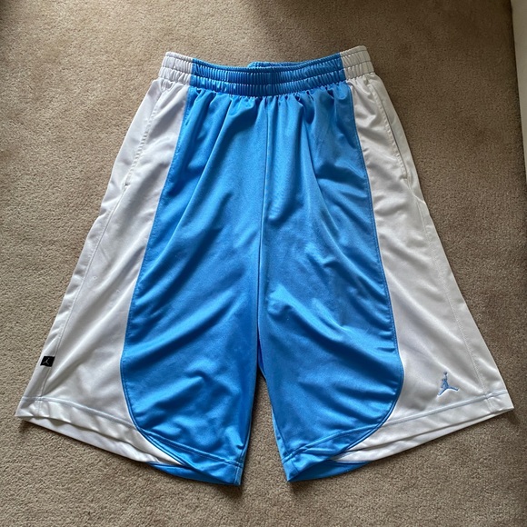 Vintage Jordan Basketball Shorts (L) - Picture 3 of 6
